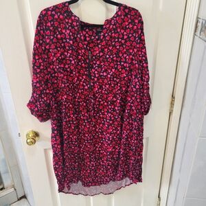NWOT Torrid challis zip front heart dress